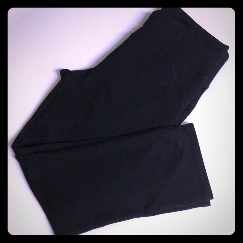 Fabletics Black Capri Leggings
